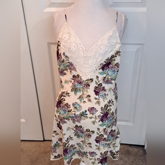Val Mode Vintage 80's Floral Chemise /Nightie   Size OS - Picture 1 of 7